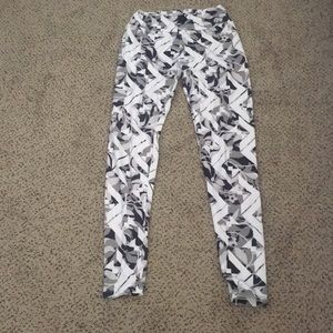 patterned leggings